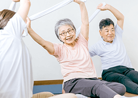 体操をする利用者